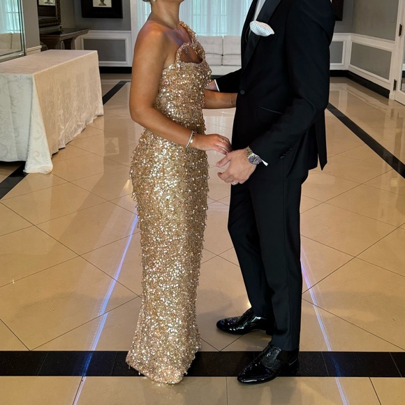 Albina Dyla Gold Gown - Picture 4 of 5